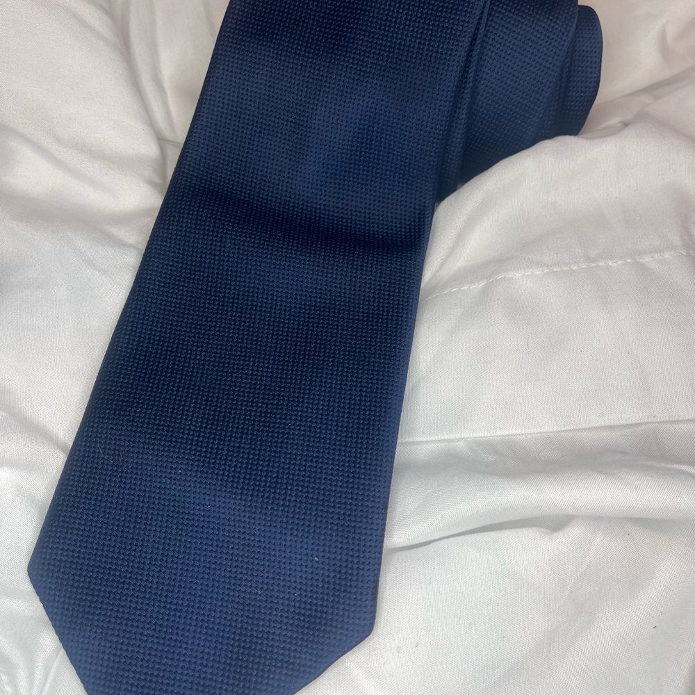 Saks Fifth Avenue Deep Blue Textured Tie
